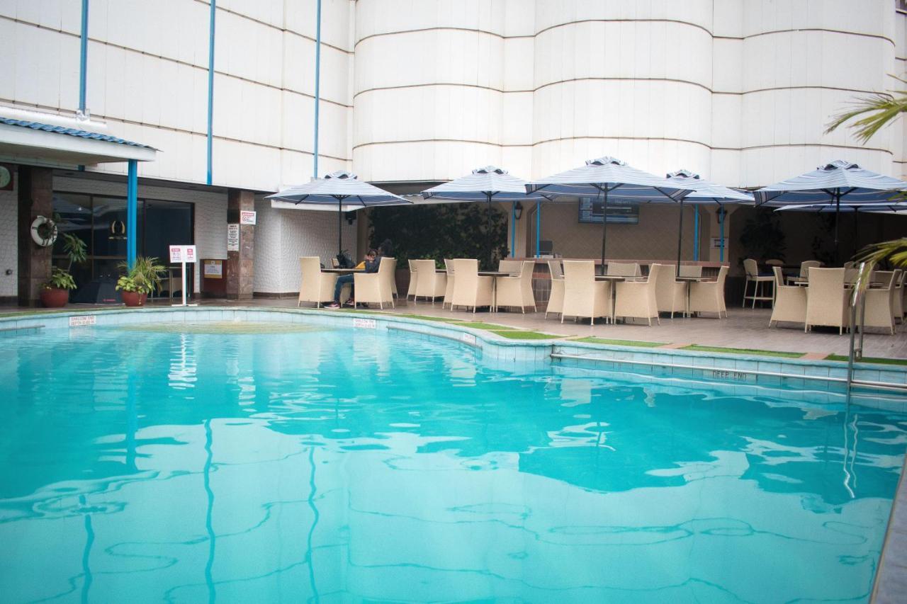 Отель Nairobi Safari Club Экстерьер фото